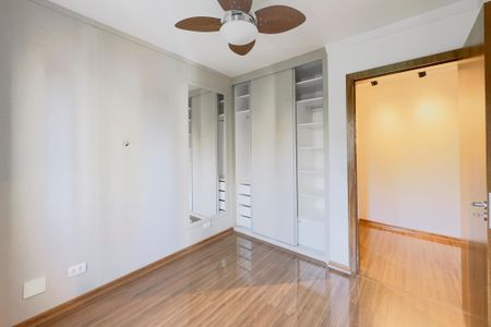 Quarto de apartamento para alugar com 3 quartos, 80m² em Vila Adyana, São José dos Campos