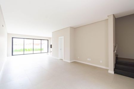 Casa à venda com 3 quartos, 174m² em Estância Velha, Canoas