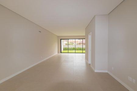 Sala de casa à venda com 3 quartos, 174m² em Estância Velha, Canoas