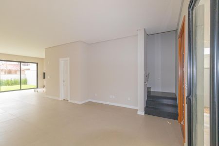 Sala de casa à venda com 3 quartos, 174m² em Estância Velha, Canoas