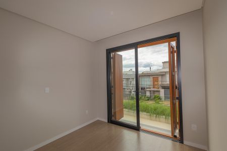 Casa à venda com 174m², 3 quartos e 2 vagasSuíte 1