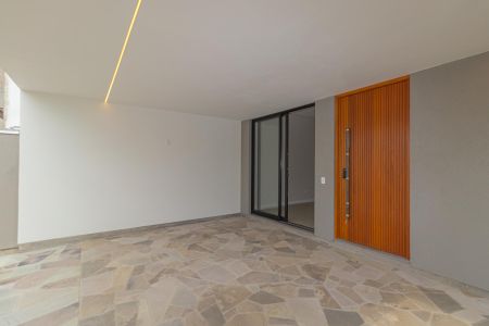 Casa à venda com 174m², 3 quartos e 2 vagasEntrada