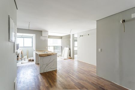 Sala de apartamento à venda com 2 quartos, 76m² em Vila Nova Conceição, São Paulo