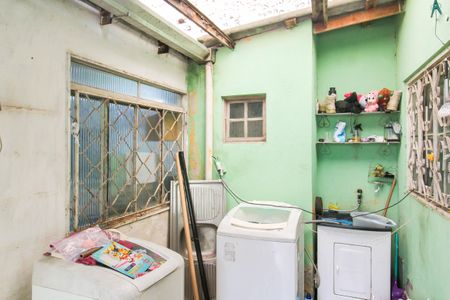 Casa à venda com 80m², 3 quartos e 3 vagas Casa à venda com 80m², 3 quartos e 3 vagasÁrea externa