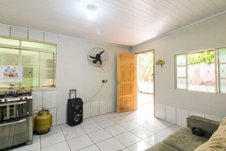 Sala/Cozinha de casa à venda com 5 quartos, 80m² em Guajuviras, Canoas