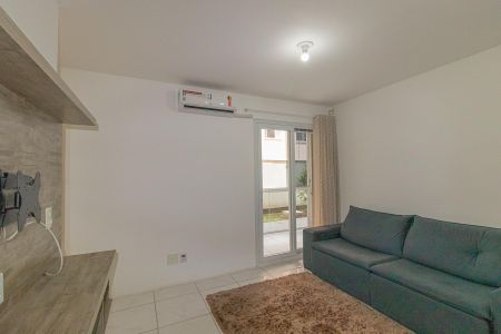 Sala de apartamento à venda com 2 quartos, 52m² em Igara, Canoas