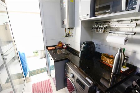 Apartamento à venda com 69m², 2 quartos e 1 vagaÁrea de Serviço