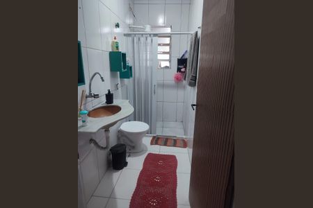 Banheiro de casa à venda com 4 quartos, 180m² em Cipava, Osasco