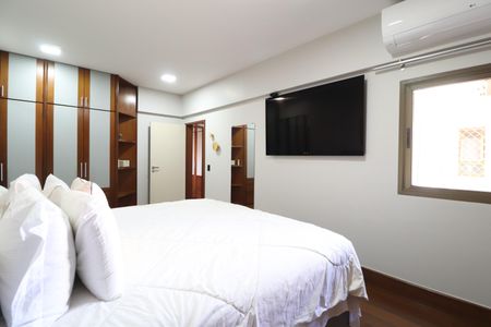 Apartamento para alugar com 264m², 5 quartos e 2 vagasQuarto 4 - Suíte