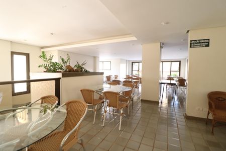 Apartamento para alugar com 264m², 5 quartos e 2 vagasÁrea comum - Salão de festas