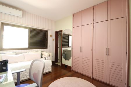 Apartamento para alugar com 264m², 5 quartos e 2 vagasQuarto 1 - Suíte