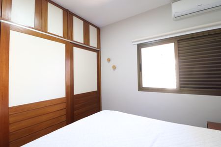 Apartamento para alugar com 264m², 5 quartos e 2 vagasQuarto 2