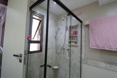 Apartamento para alugar com 264m², 5 quartos e 2 vagasBanheiro do Quarto 1