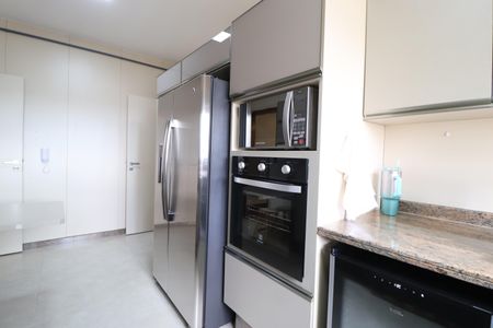 Apartamento para alugar com 264m², 5 quartos e 2 vagasCozinha