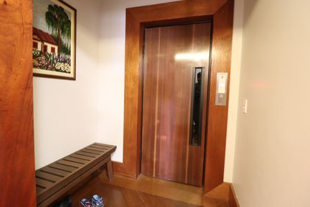 Apartamento para alugar com 264m², 5 quartos e 2 vagasHall de entrada