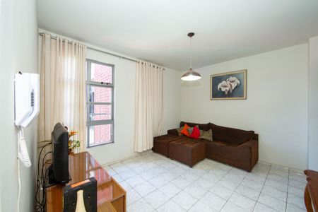 SALA de apartamento para alugar com 3 quartos, 78m² em Padre Eustáquio, Belo Horizonte