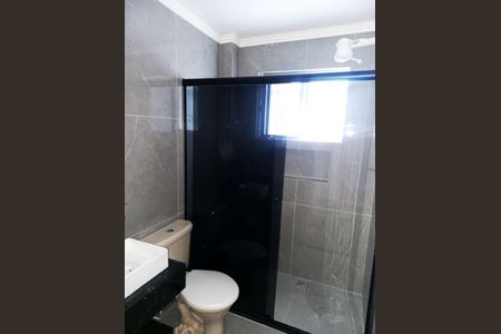 Banheiro de apartamento para alugar com 1 quarto, 50m² em Gonzaguinha, São Vicente