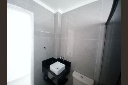 Banheiro de apartamento para alugar com 1 quarto, 50m² em Gonzaguinha, São Vicente