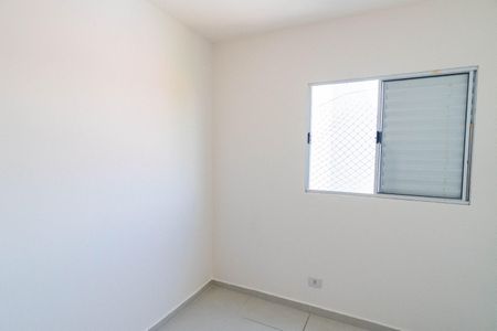 Quarto 2 de casa para alugar com 2 quartos, 59m² em Vila Guarani (zona Sul), São Paulo