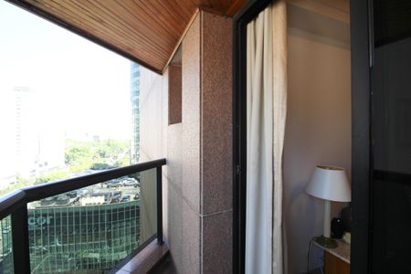 Varanda de apartamento à venda com 1 quarto, 43m² em Jardim Paulistano, São Paulo