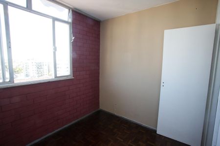 Quarto 1 de apartamento para alugar com 2 quartos, 45m² em Taquara, Rio de Janeiro