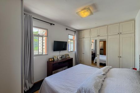 Apartamento à venda com 260m², 4 quartos e 2 vagasSuíte 2