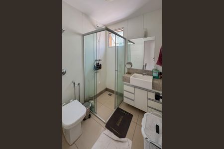 Apartamento à venda com 260m², 4 quartos e 2 vagasBanheiro
