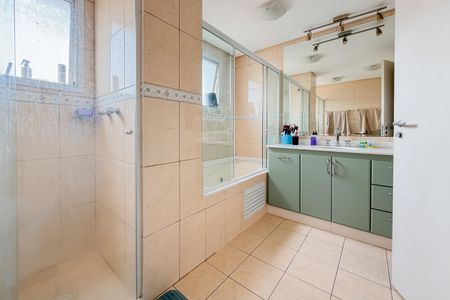 Apartamento à venda com 145m², 3 quartos e 2 vagasBanheiro da Suíte