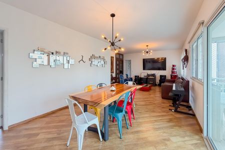 Apartamento à venda com 145m², 3 quartos e 2 vagasSala