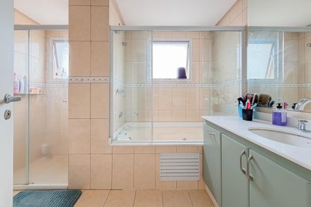 Apartamento à venda com 145m², 3 quartos e 2 vagasBanheiro da Suíte