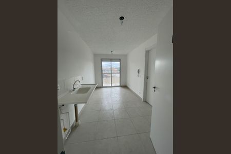 Sala de apartamento à venda com 1 quarto, 27m² em Jardim Itacolomi, São Paulo