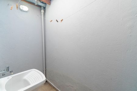 Casa de condomínio para alugar com 59m², 2 quartos e 1 vaga Casa de condomínio para alugar com 59m², 2 quartos e 1 vagaLavanderia