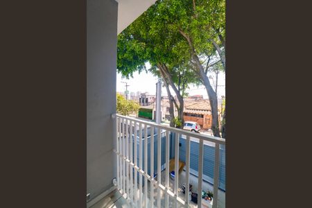 Sacada do Quarto 1 de casa para alugar com 2 quartos, 59m² em Vila Guarani (zona Sul), São Paulo