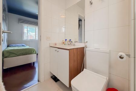 Apartamento à venda com 175m², 3 quartos e 4 vagasBanheiro da Suíte 2