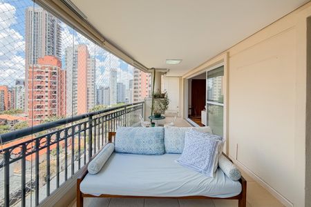 Apartamento à venda com 175m², 3 quartos e 4 vagasVaranda da Sala