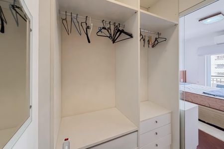 Apartamento à venda com 175m², 3 quartos e 4 vagasCloset da Suíte Master