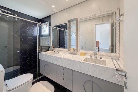 Apartamento à venda com 175m², 3 quartos e 4 vagasBanheiro da Suíte Master