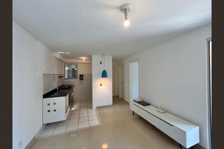 Apartamento para alugar com 48m², 2 quartos e 1 vagaSala