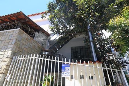 Casa à venda com 180m², 3 quartos e 1 vagaFachada