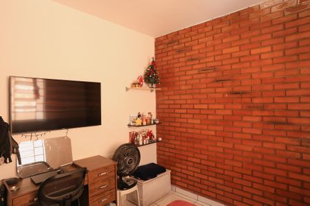 Casa à venda com 180m², 3 quartos e 1 vagaQuarto