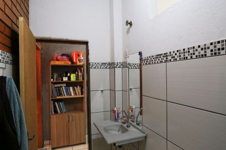 Casa à venda com 180m², 3 quartos e 1 vagaBanheiro 1