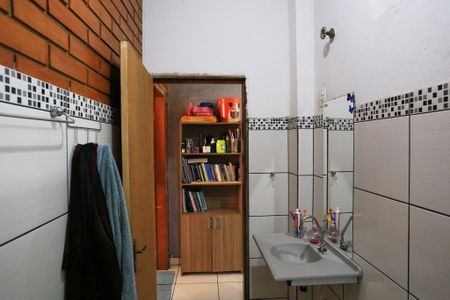 Casa à venda com 180m², 3 quartos e 1 vagaBanheiro 1