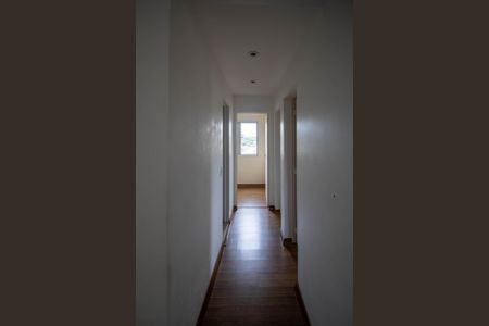 Corredor  de apartamento à venda com 3 quartos, 62m² em Jardim das Palmas, São Paulo