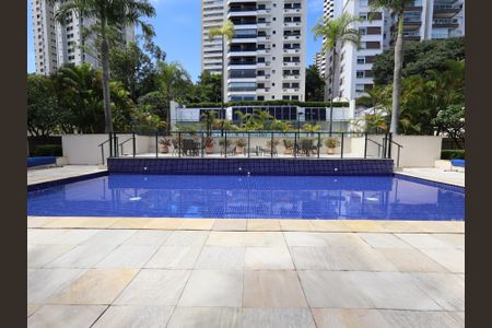 Apartamento à venda com 183m², 3 quartos e 2 vagasÁrea comum - Piscina