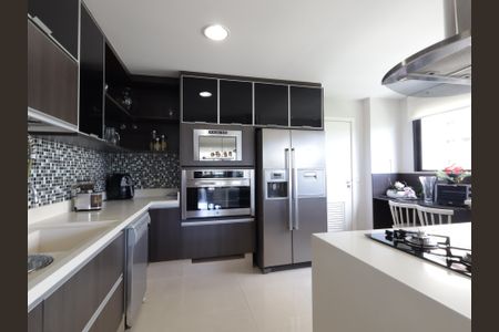 Apartamento à venda com 183m², 3 quartos e 2 vagasCozinha