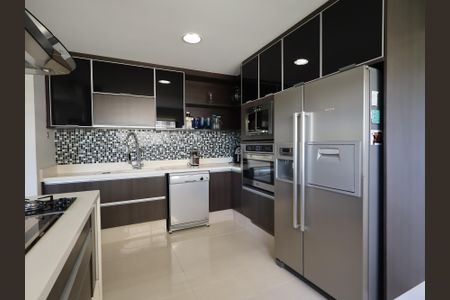 Apartamento à venda com 183m², 3 quartos e 2 vagasCozinha