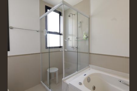 Apartamento à venda com 183m², 3 quartos e 2 vagasBanheiro da Suíte 3