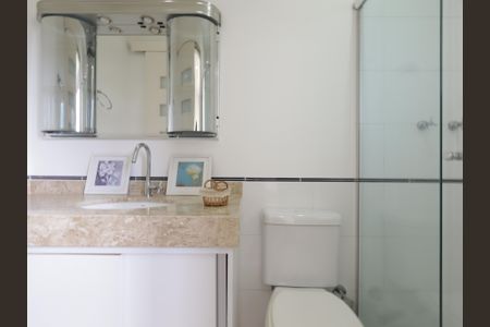 Apartamento à venda com 183m², 3 quartos e 2 vagasBanheiro da Suíte 1