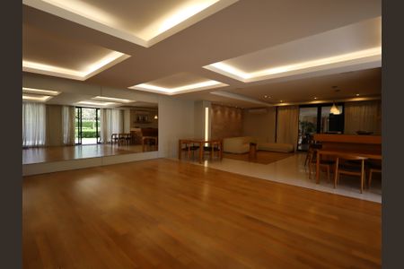 Apartamento à venda com 183m², 3 quartos e 2 vagasÁrea comum - Salão de festas