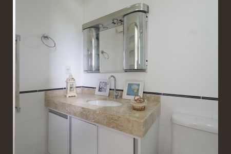 Apartamento à venda com 183m², 3 quartos e 2 vagasBanheiro da Suíte 1